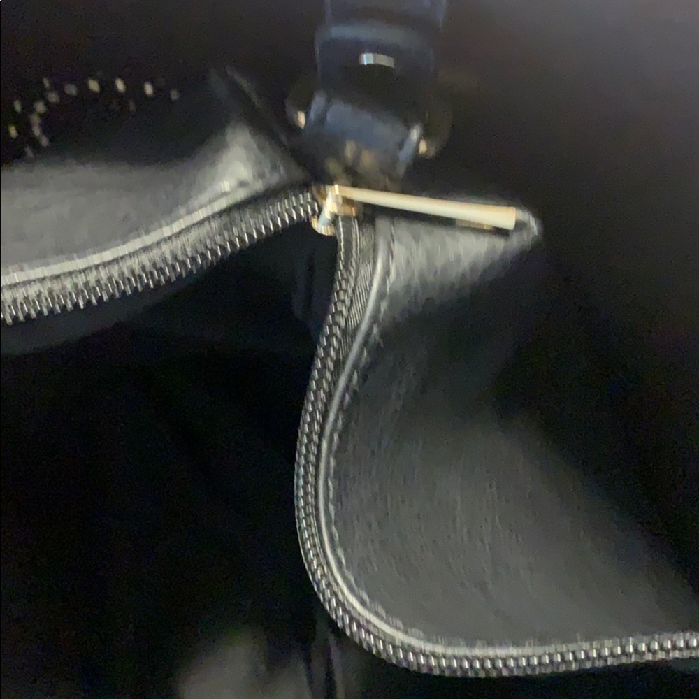Tote - Picture 6 of 7